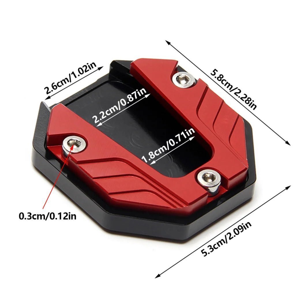 Extenseur antiglisse pour béquille latérale. Fini les béquilles qui s'enfoncent. Pour une meilleure stabilité de votre moto. Attention : ne convient pas à tous les modèles de béquilles. Bien consulter les photos. - Motardise